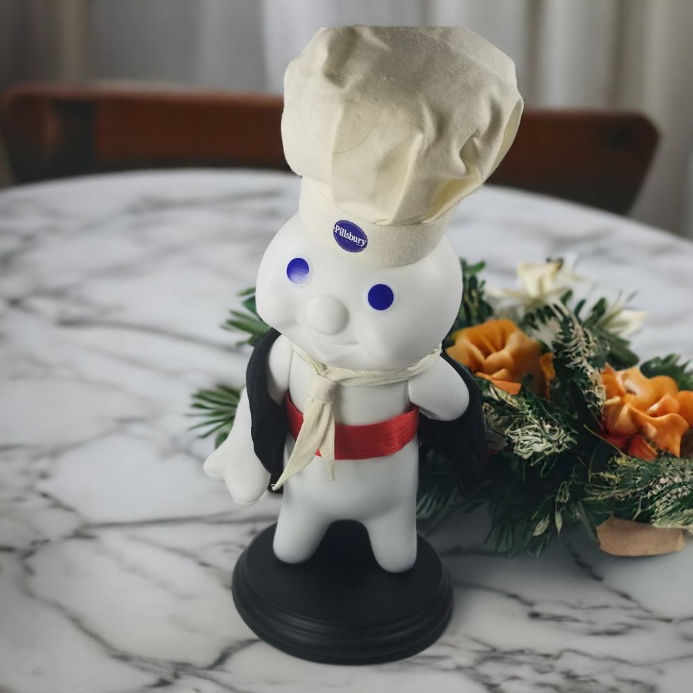 Pillsbury Doughboy Porcelain Collector’s Doll “At Your Service” Danbury Mint - Picture 5 of 15